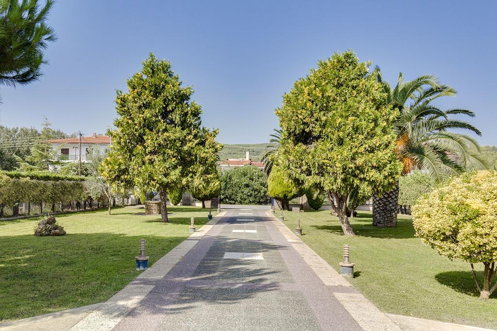Villa Nefeli - Akti Salonikiou A Agios Nikolaos  Exterior foto